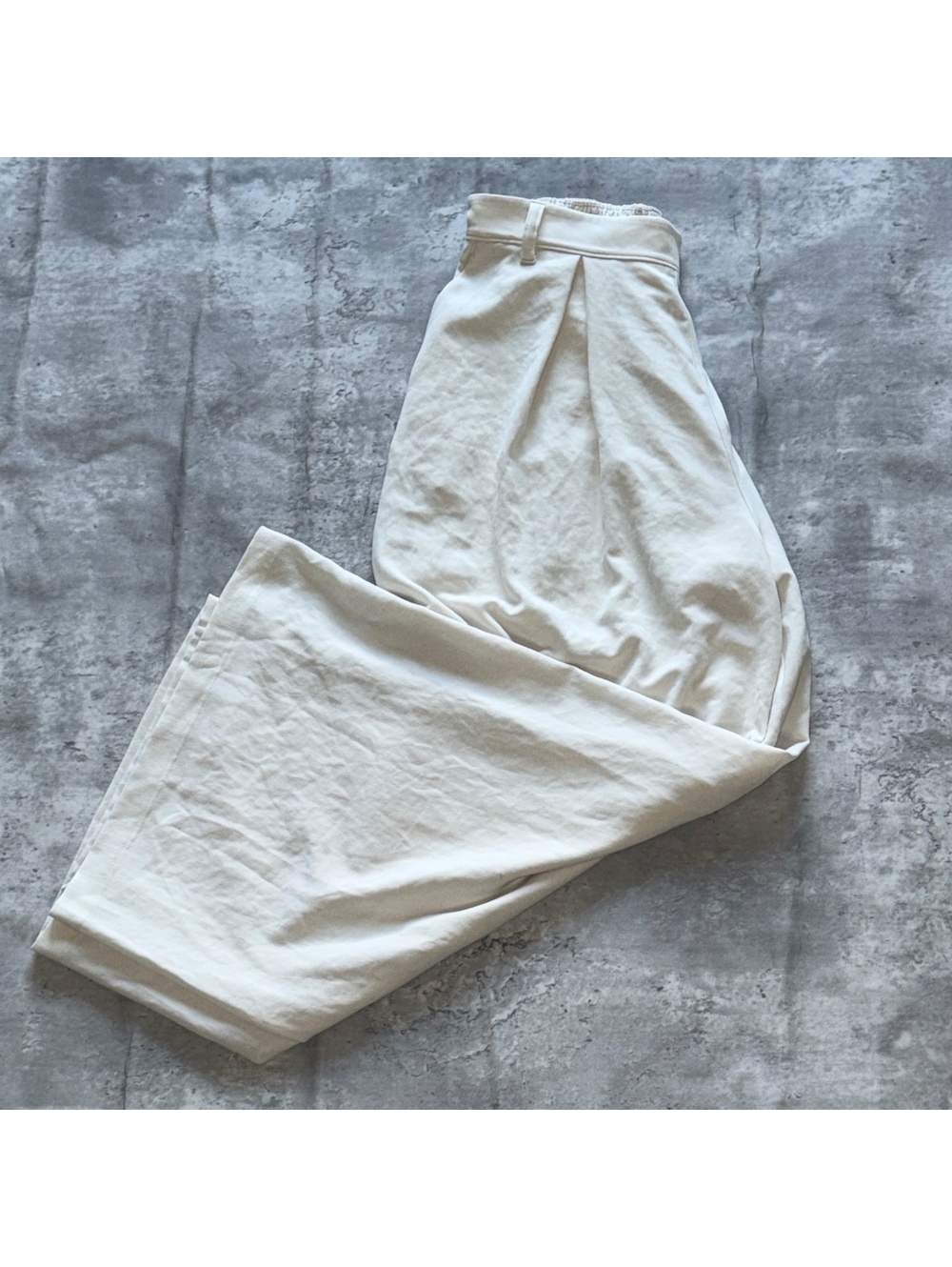 Lululemon Women's Beach Wide Leg Pants Size 10 Cream